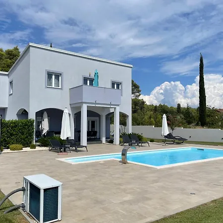 Grande Maison Avec Piscine - Sibenik